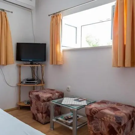Kirigin - One Bedroom With Terrace And Sea View Luka Dubrovnik