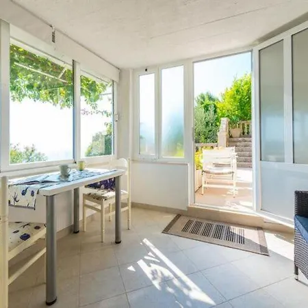 Kirigin - One Bedroom With Terrace And Sea View Luka